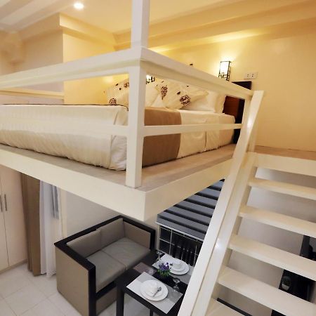 Rosetta Guest House Ormoc Exteriör bild