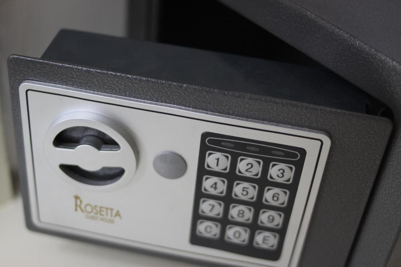 Rosetta Guest House Ormoc Exteriör bild