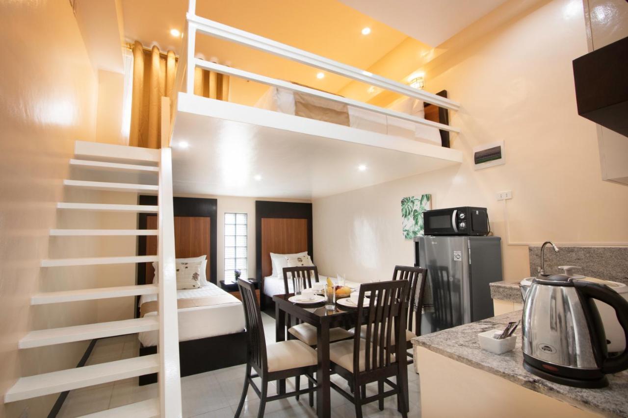 Rosetta Guest House Ormoc Exteriör bild